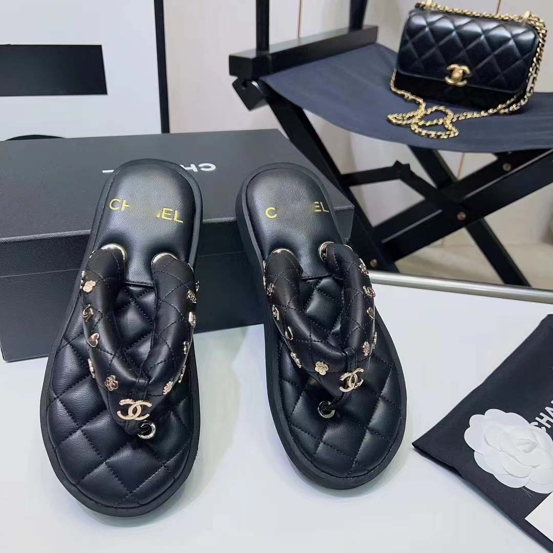 CL ss23 Full Logo flip flops