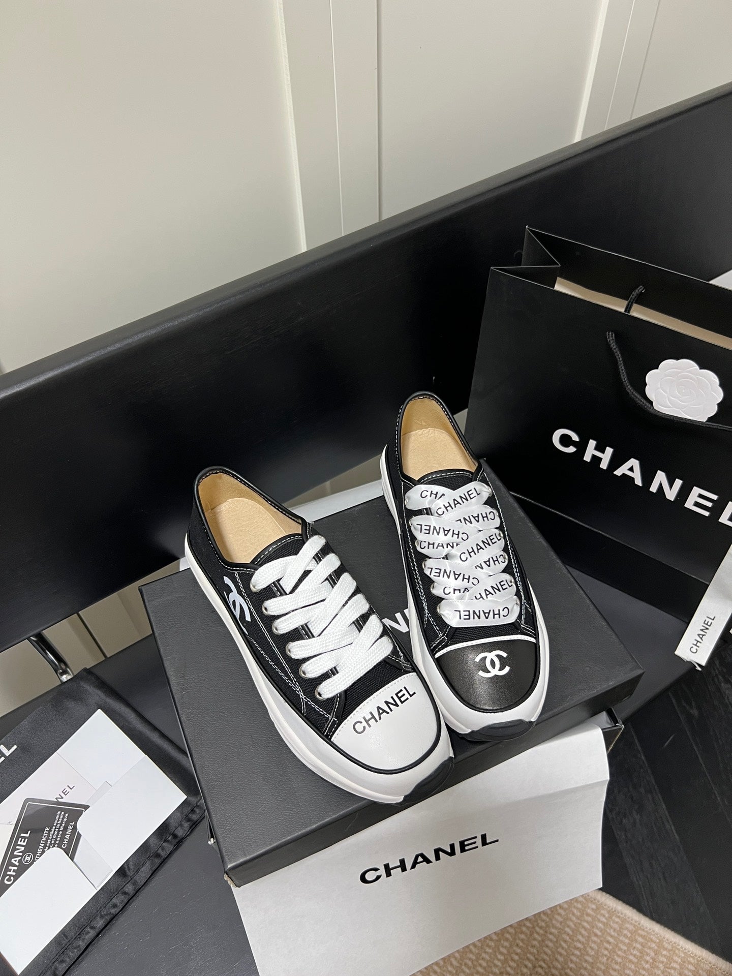 24 New CL Classic Canvas Leather Casual Shoes XC0424040705