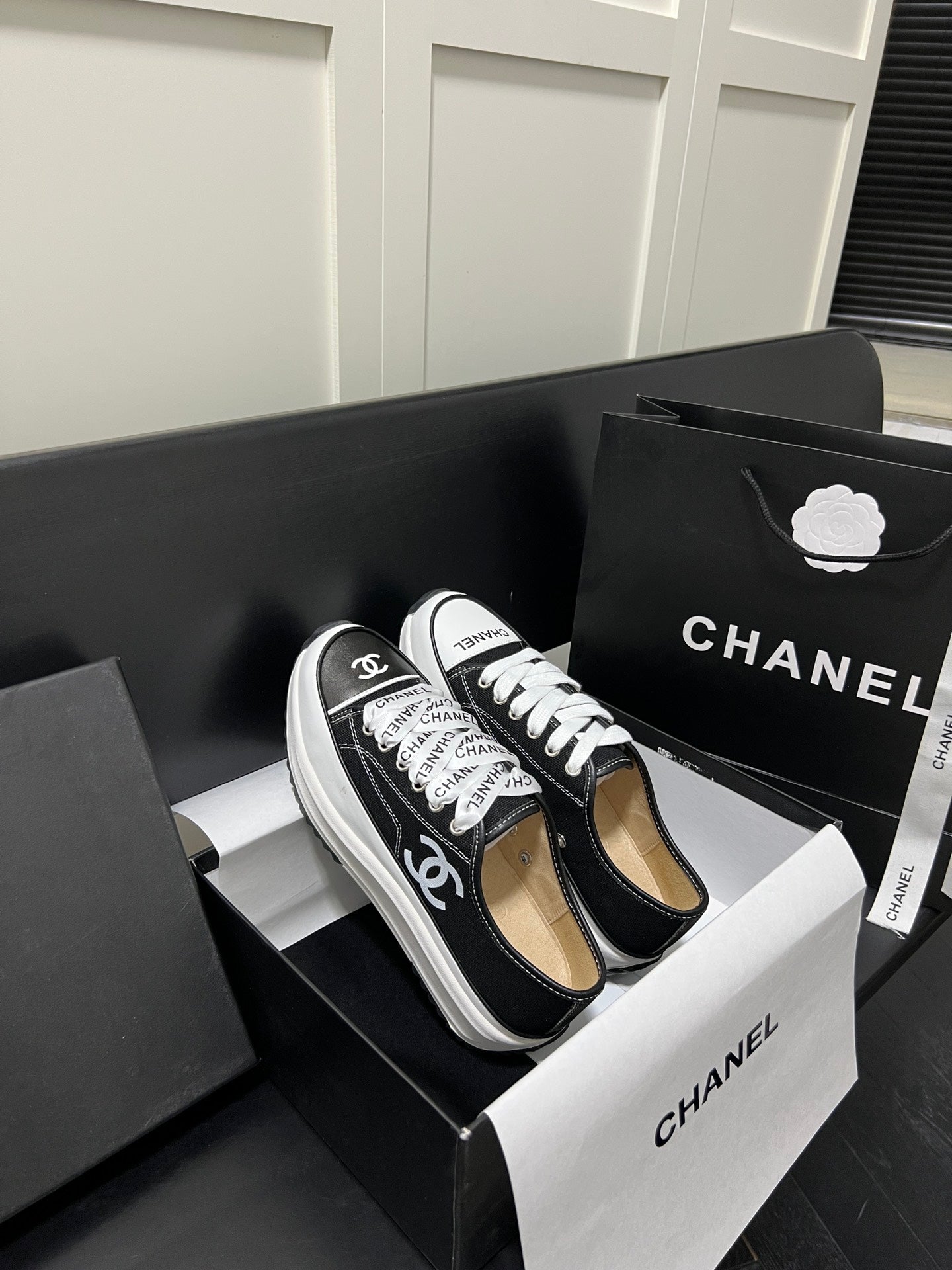 24 New CL Classic Canvas Leather Casual Shoes XC0424040705