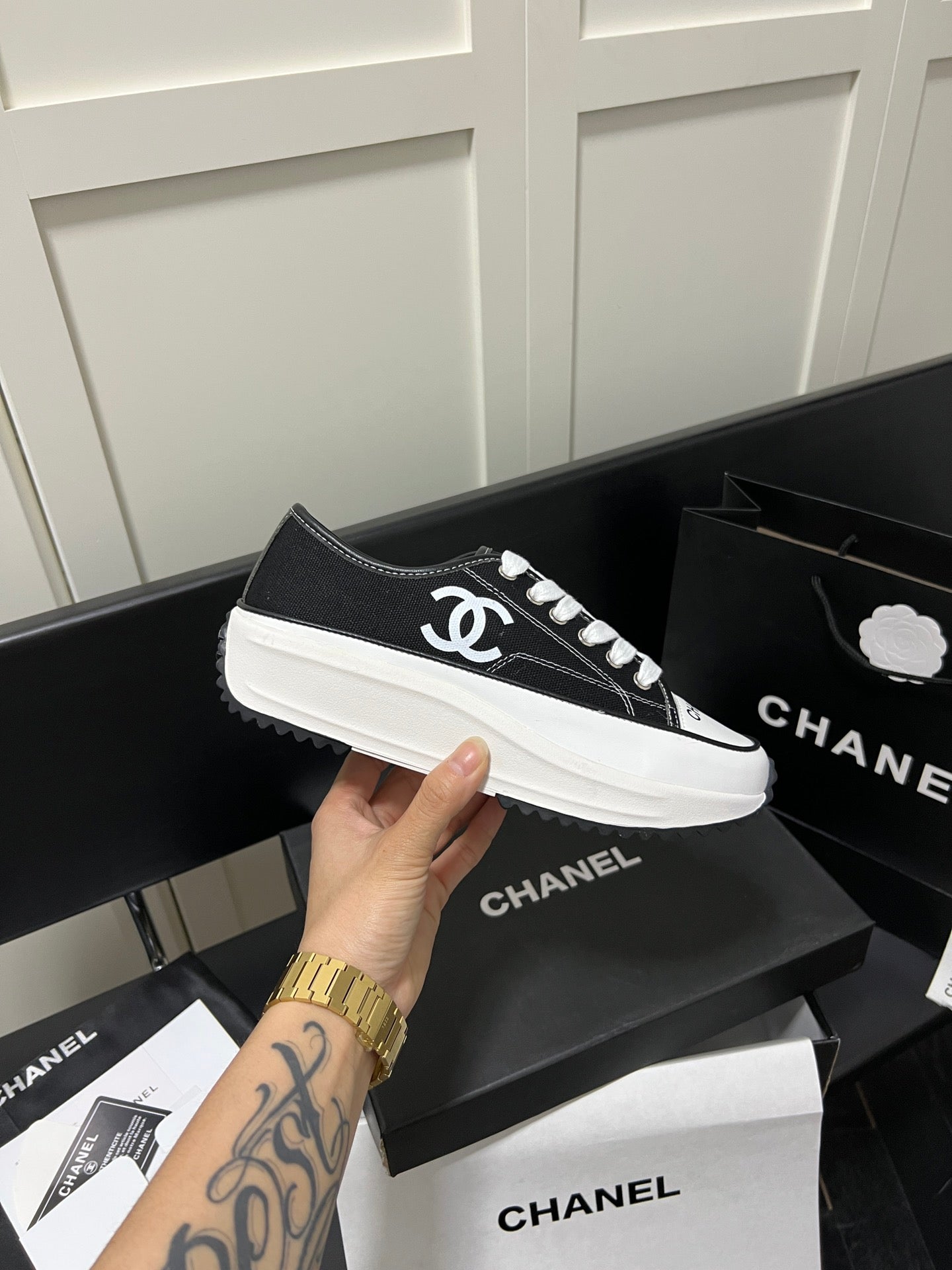 24 New CL Classic Canvas Leather Casual Shoes XC0424040705