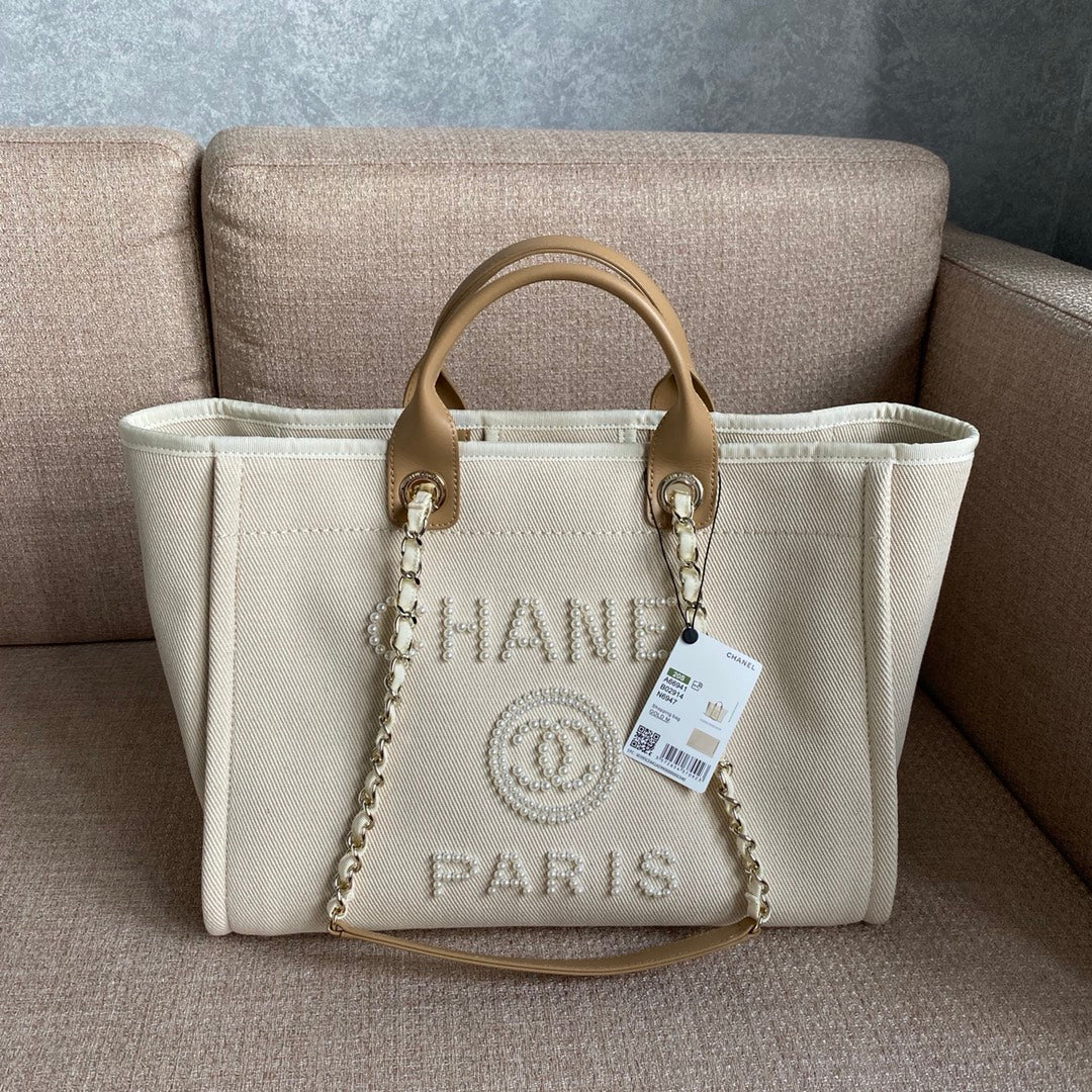 CHA Deauville Tote Tweed Bag Summer Collection White For Women 0425022502
