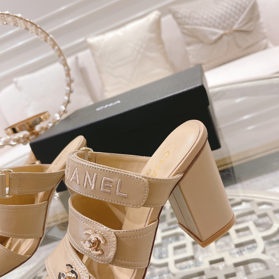 23 CL Latest Double C Logo Buckle High Heel Slippers XC04070703