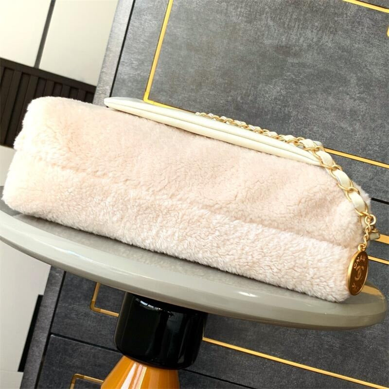 CHA 22 New Mini Handbag for Women 0424111413