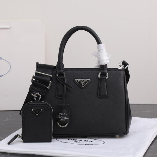 The latest hit three-in-one killer bag for women 2404082101