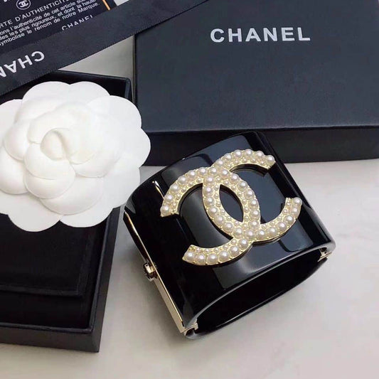 CHA New Fashion Brooch 0425022406