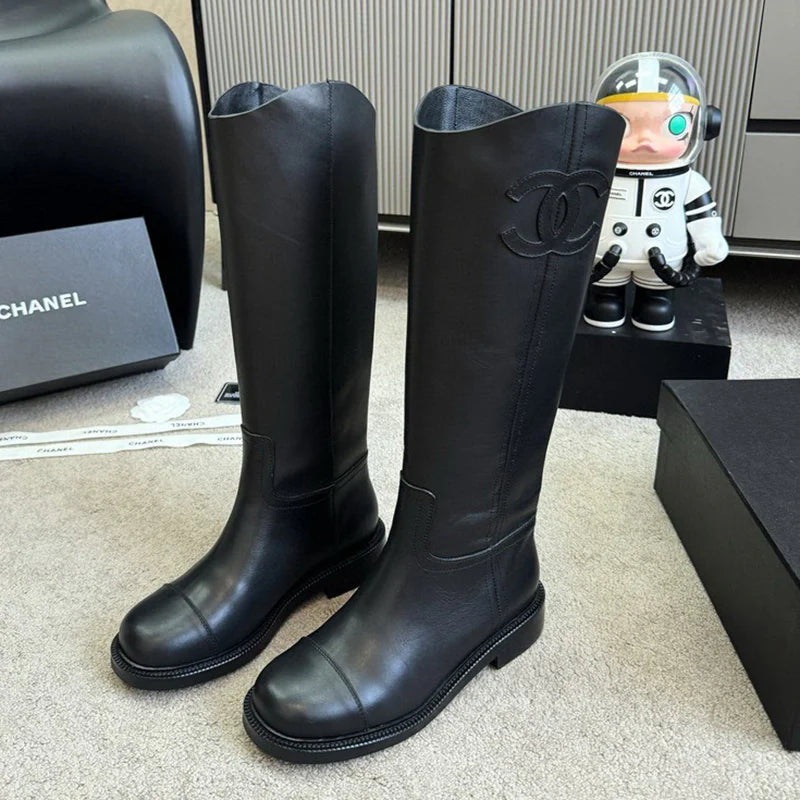 Long barreled knight leather boots for women 1024093013