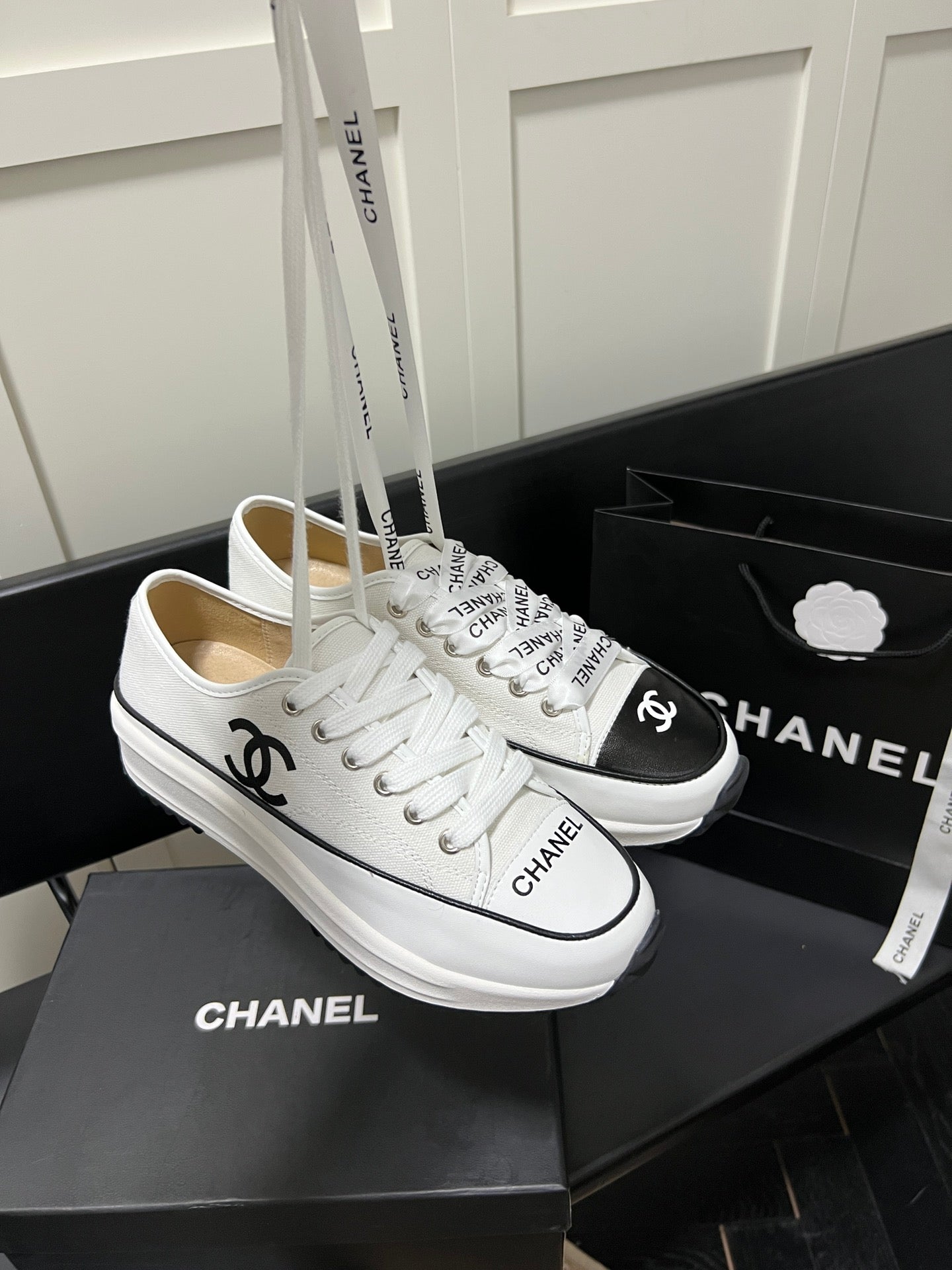 24 New CL Classic Canvas Leather Casual Shoes XC0424040705