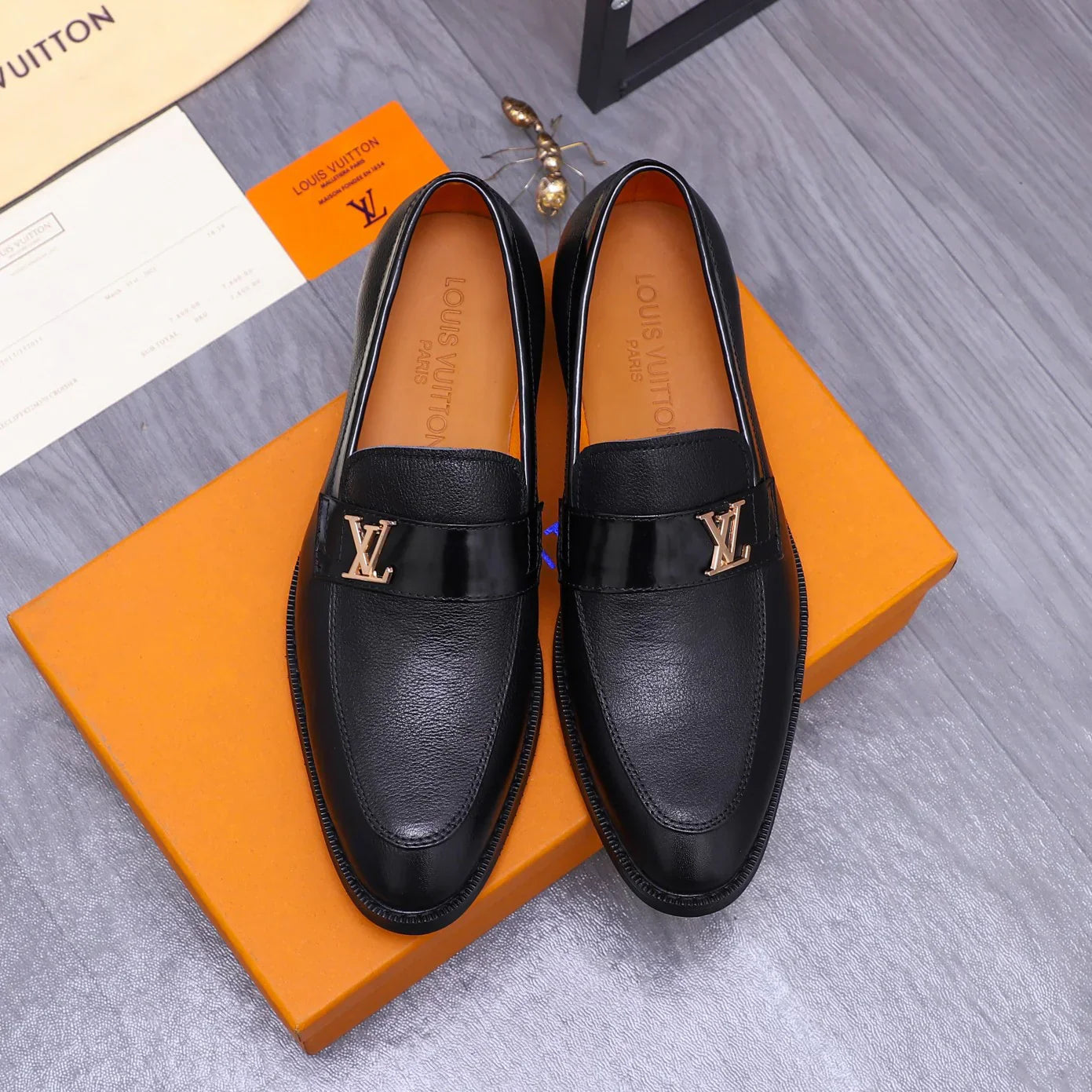 Luxury classic versatile men's leather shoes 1024073102