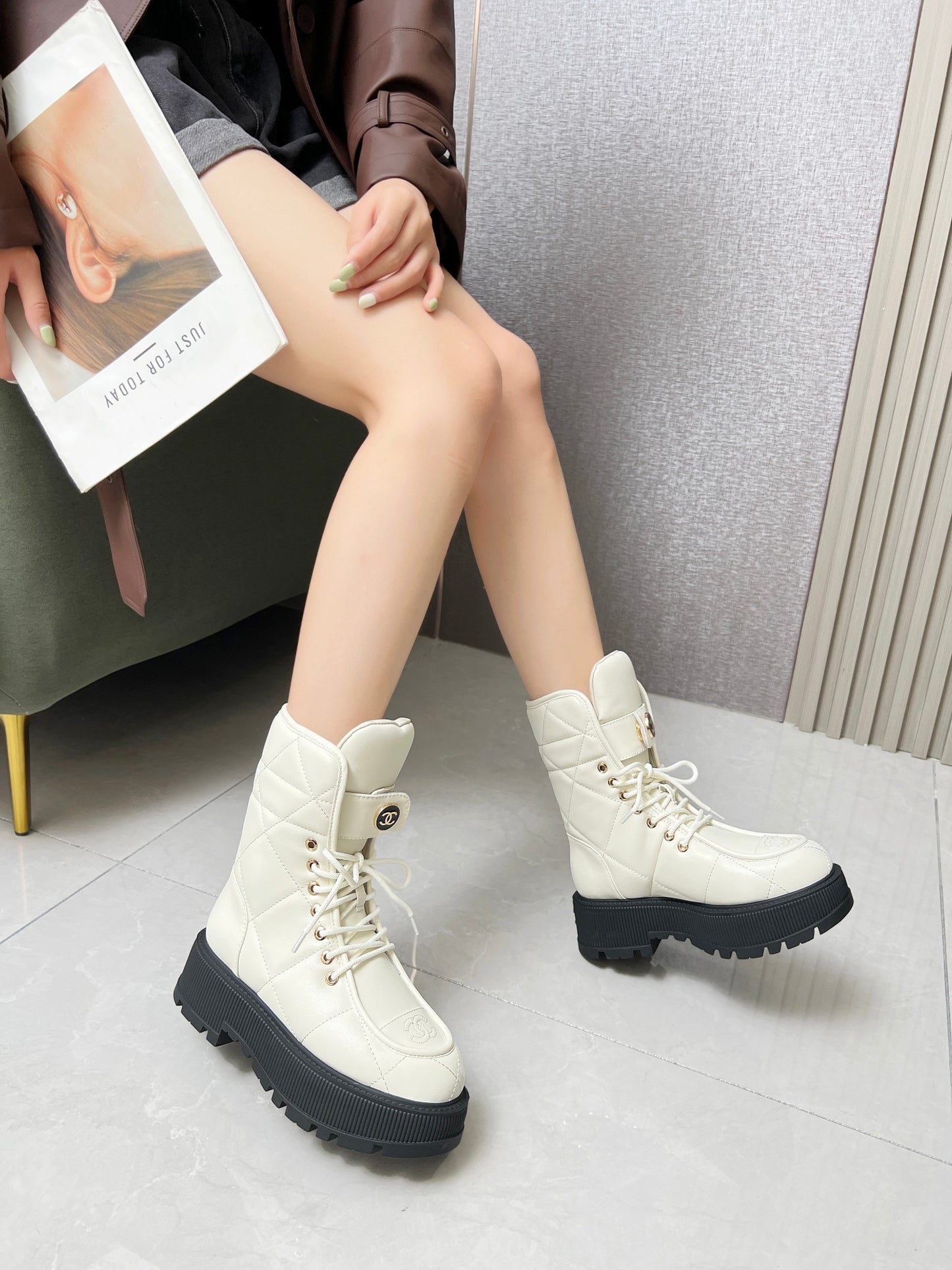 24 New Fall and Winter Fashion Women's Boots 0424090214