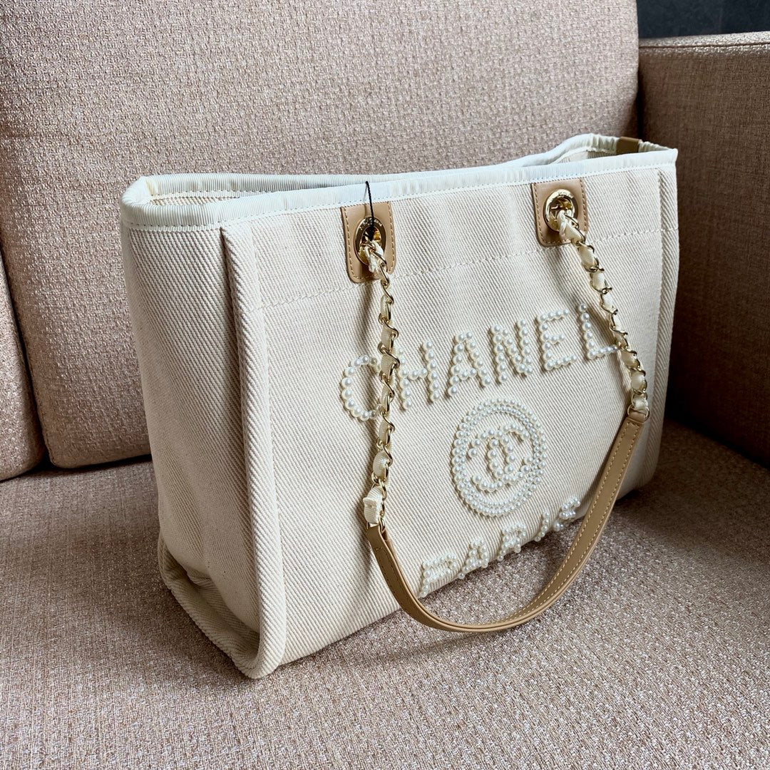 CHA Deauville Tote Tweed Bag Summer Collection White For Women 0425022502