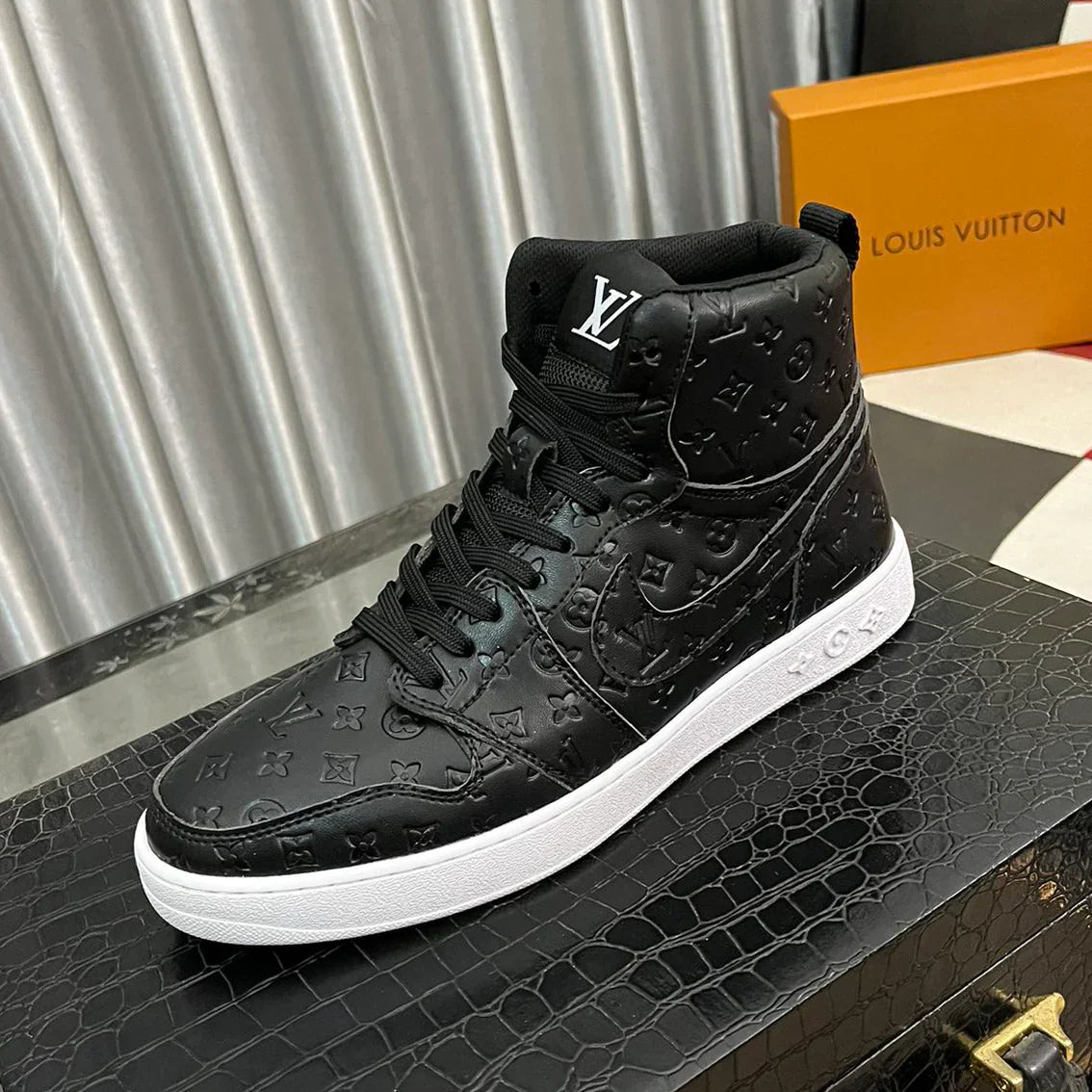 Men's new high top sports board shoes 1024102405