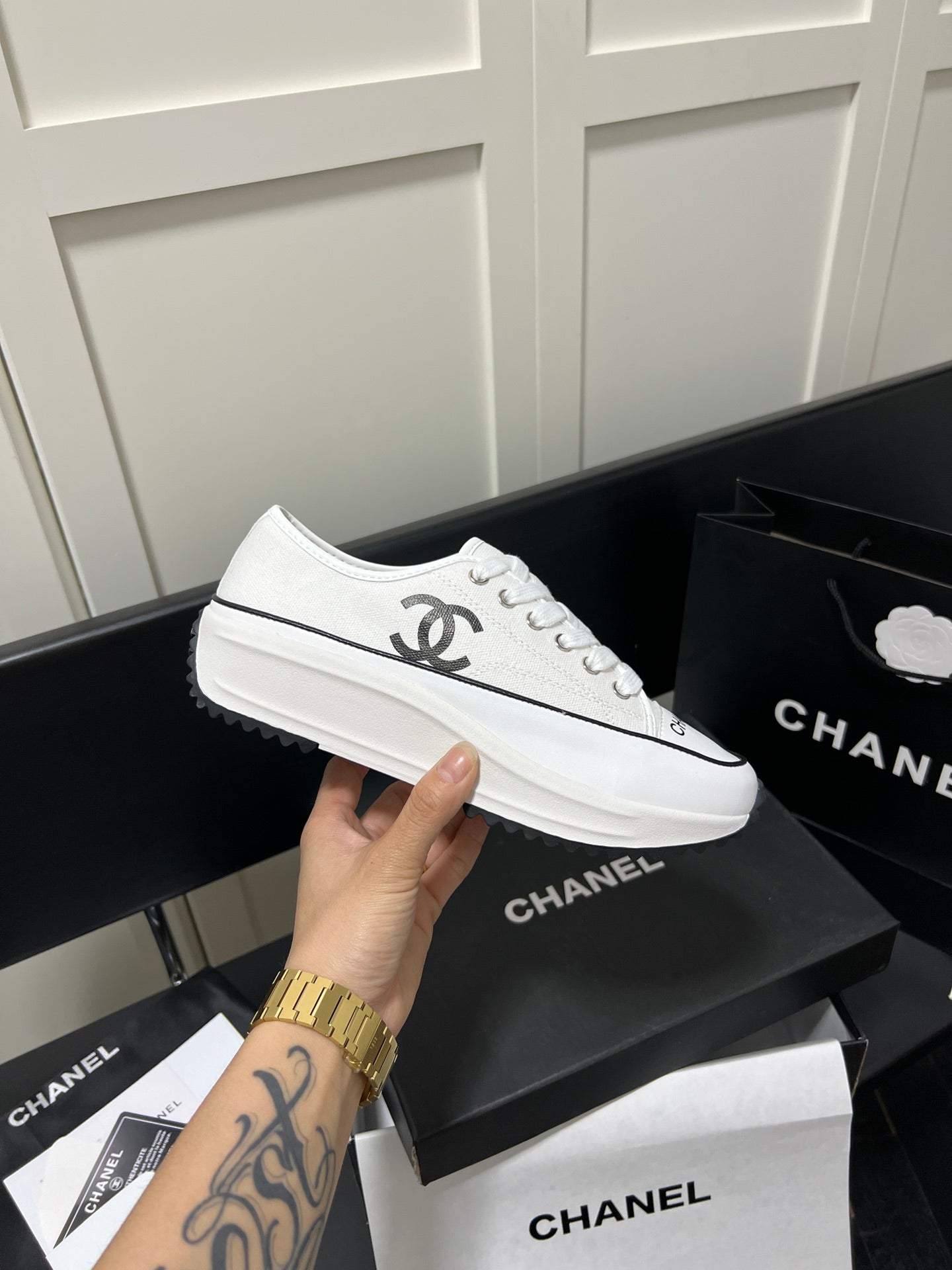 24 New CL Classic Canvas Leather Casual Shoes XC0424040705
