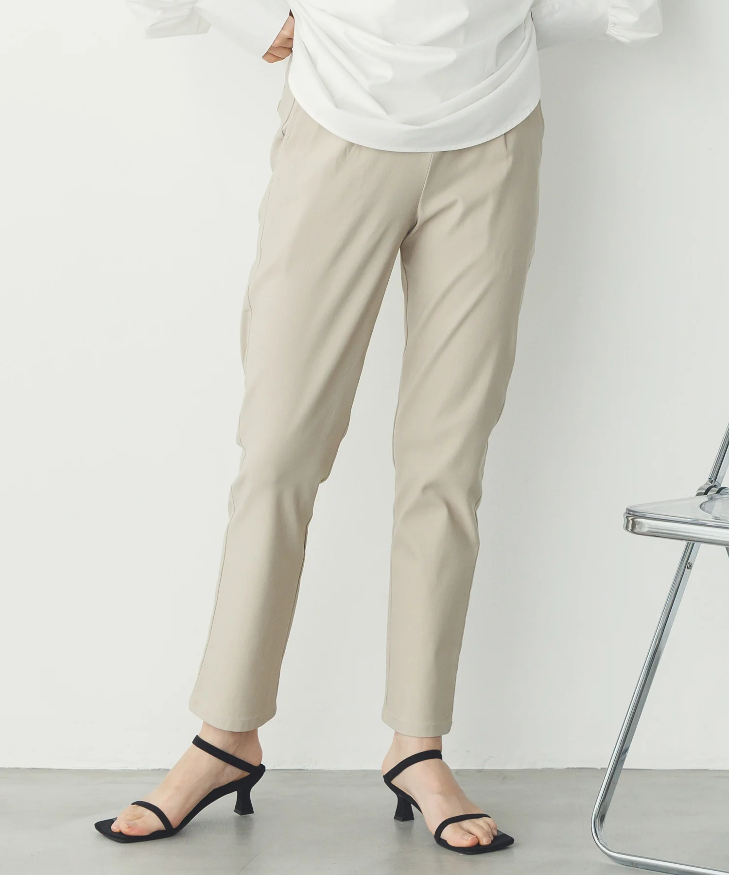 【ストレッチ】バリラクテーパードパンツ　S/Mサイズ