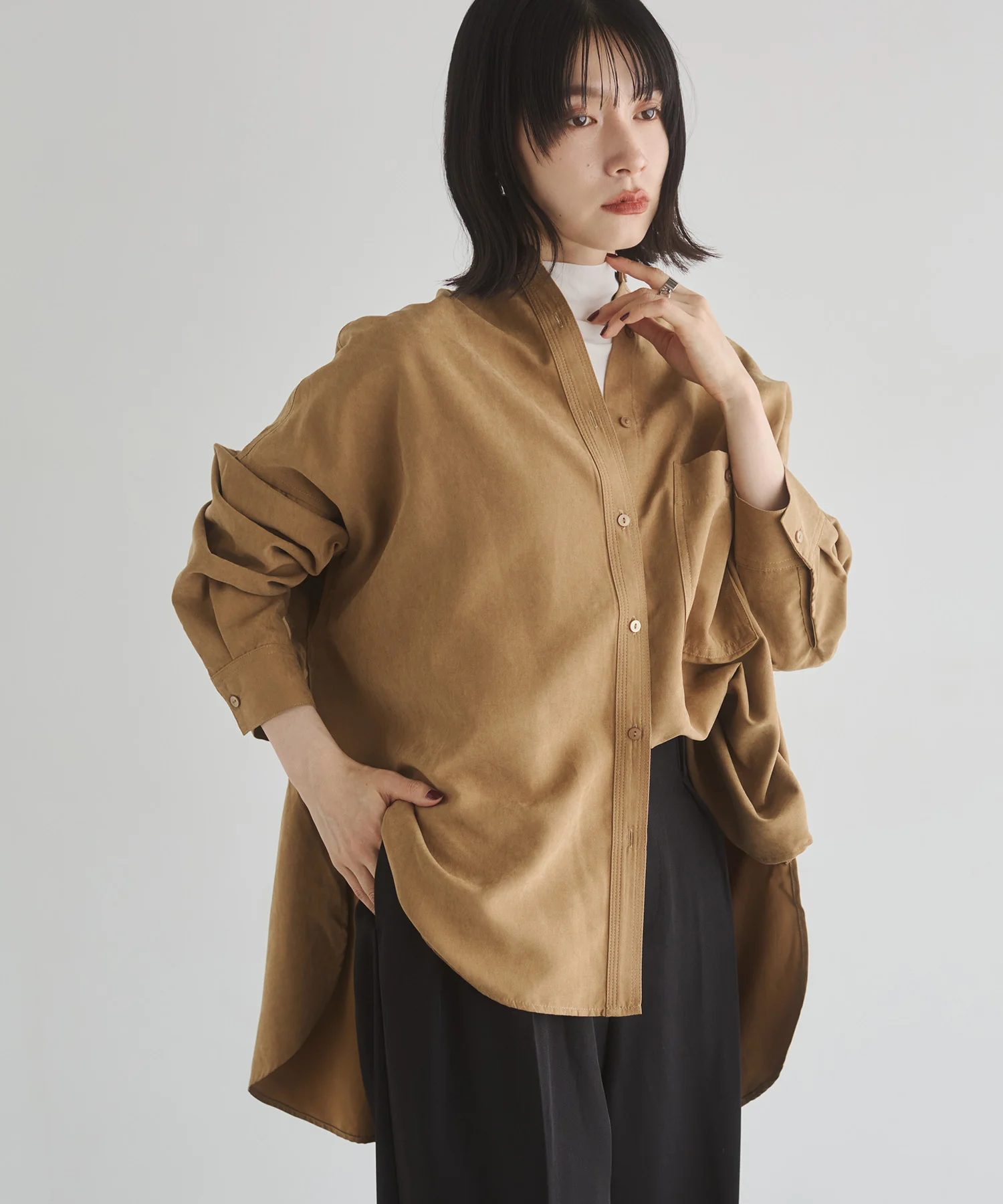 【WEB限定/別注】スウェードライク バンドカラーオーバーサイズシャツ