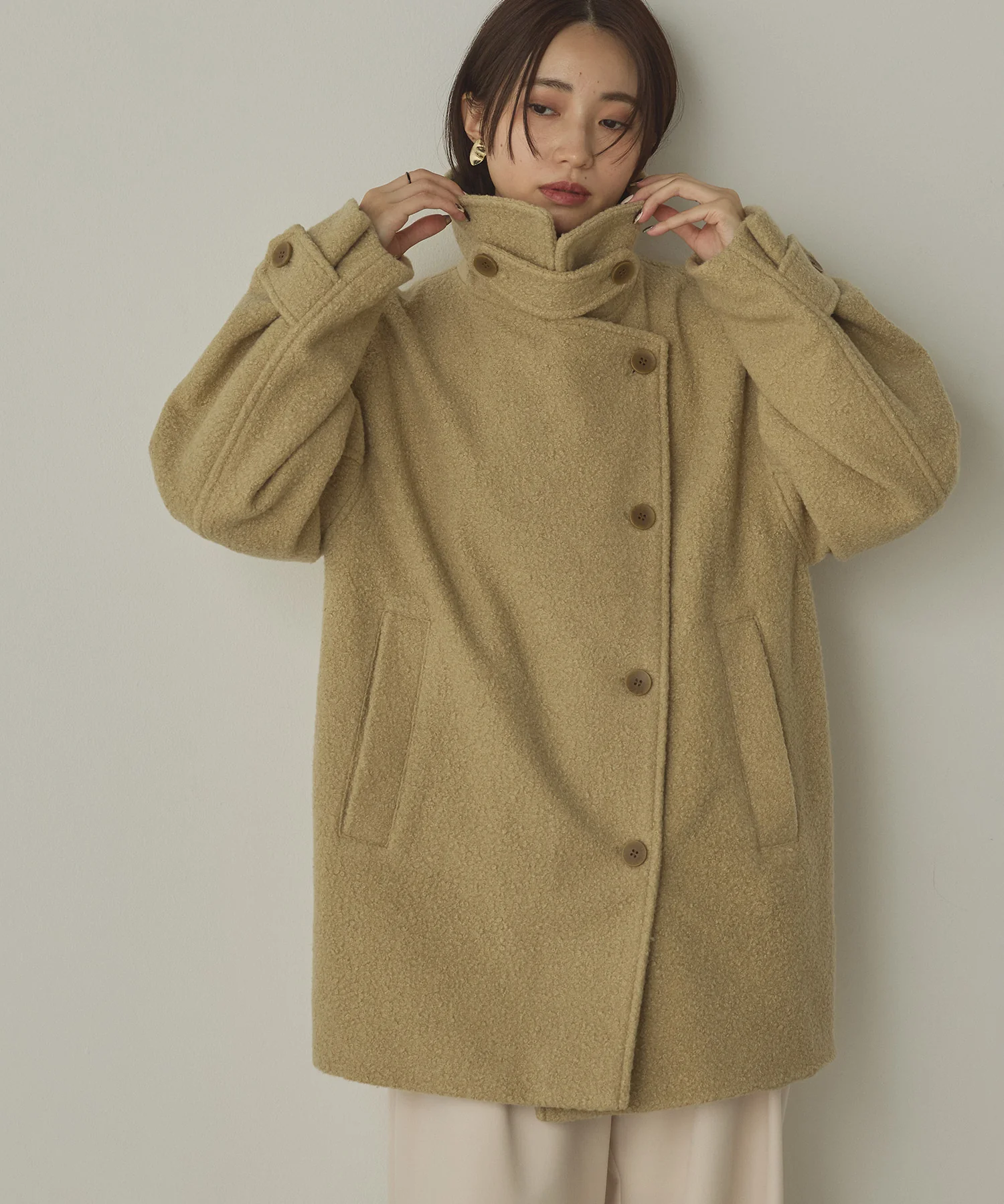 くるくるブークレ ミディアムコート