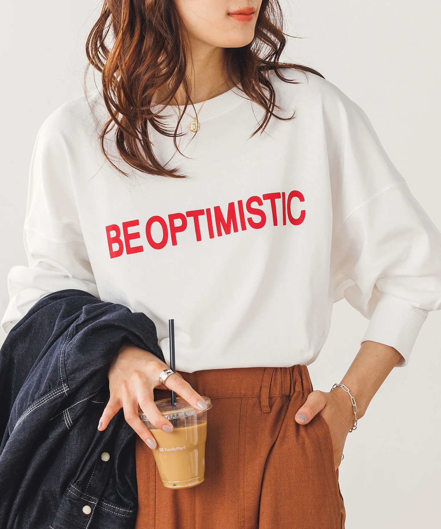 ロゴプリント長袖Tシャツ