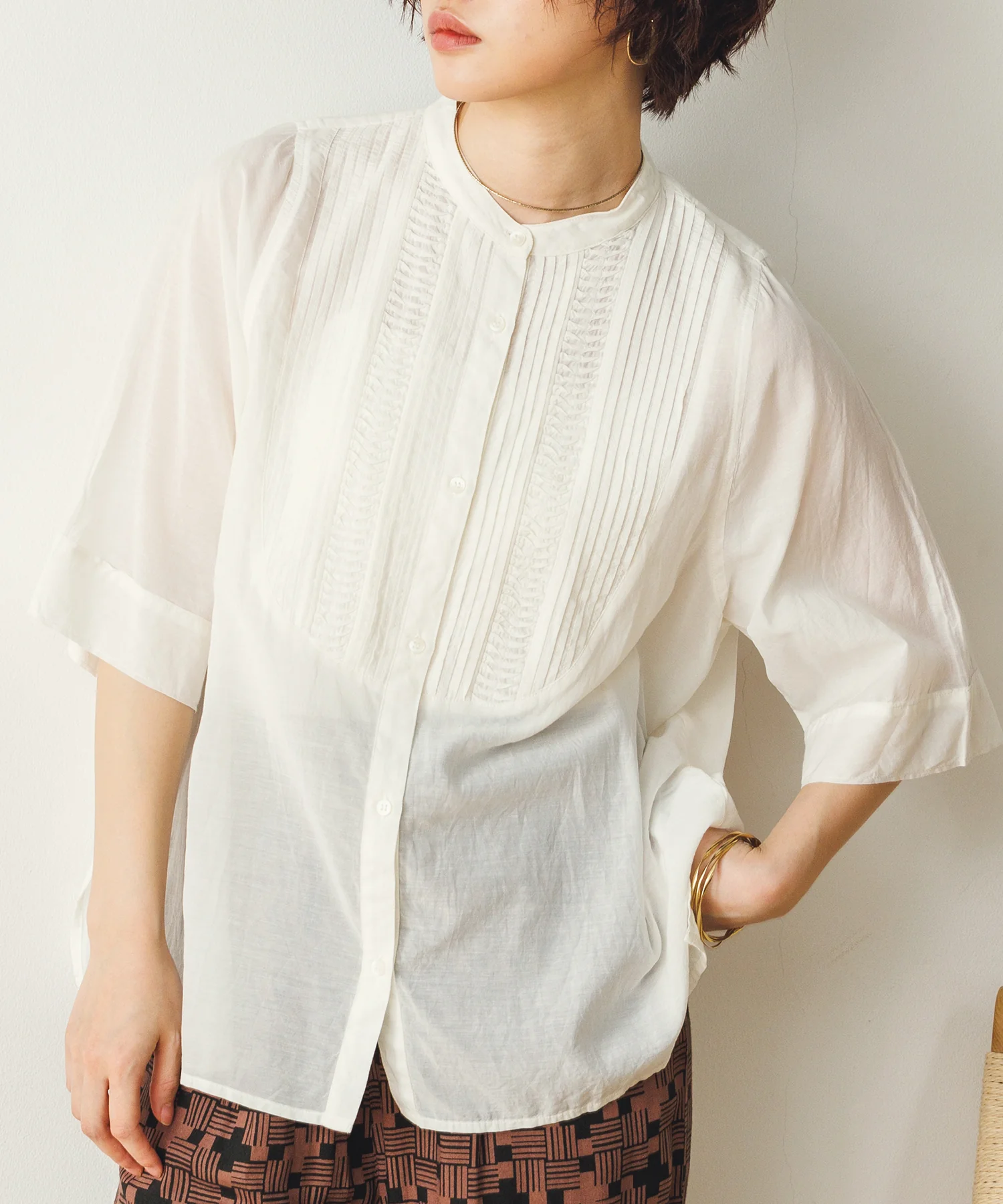 ピンタックシャツ